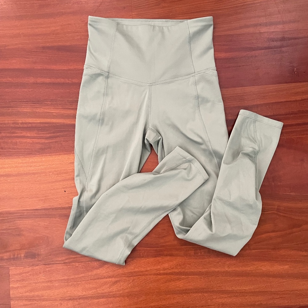 High Waisted Mint Green Yoga Pants Tummy Control XS with Side Pockets